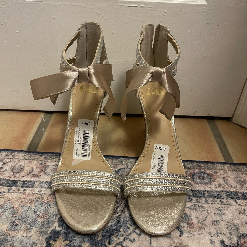 Gianni Bini Gold Heels with Ribbon Accent